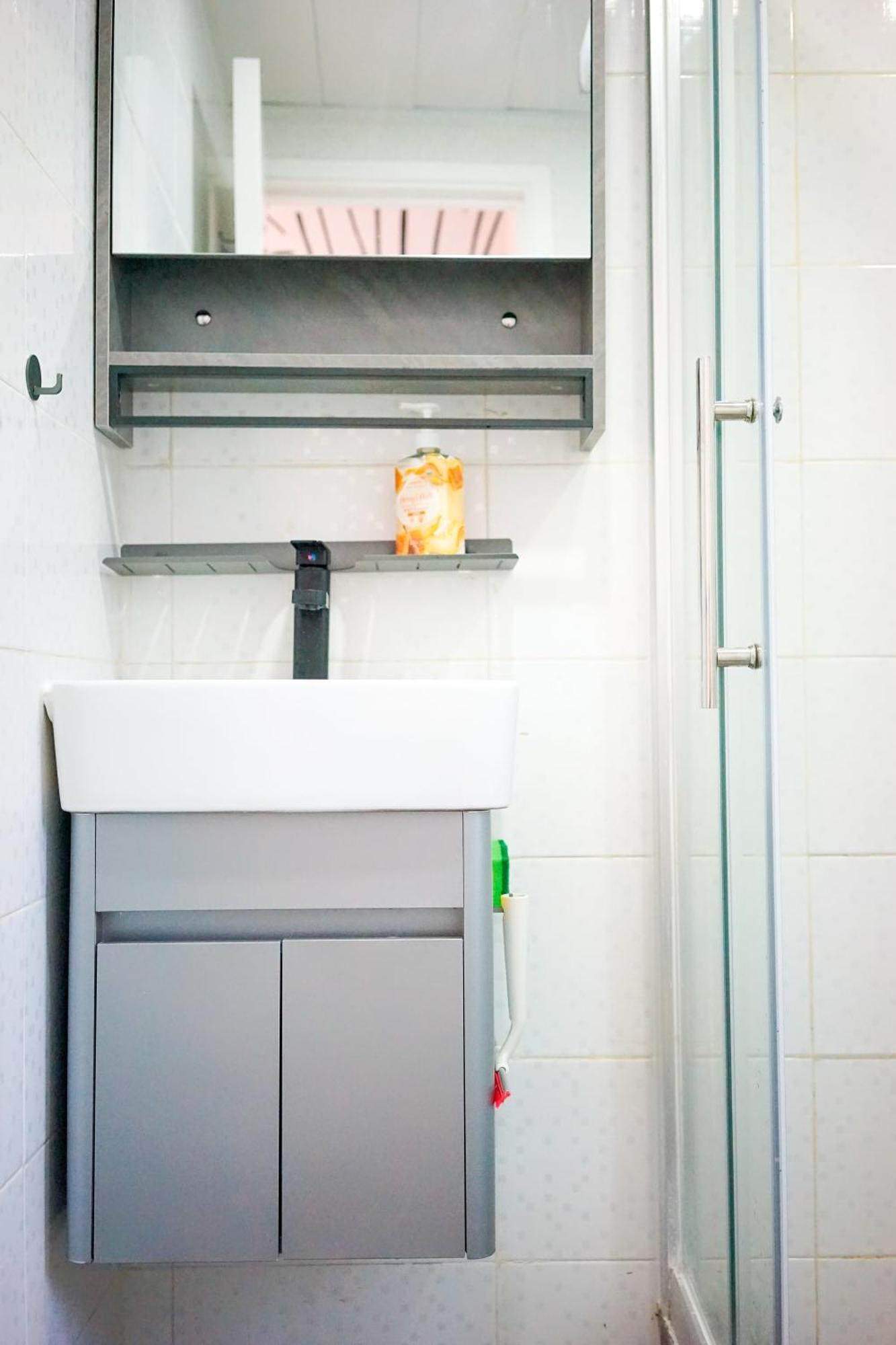 Student Accommodation - 292 Hennessy Road Hongkong Eksteriør bilde